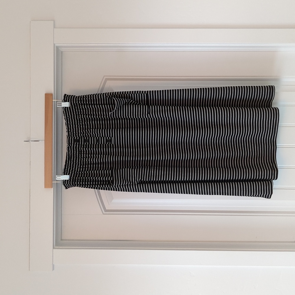 Black and white striped midi skirt women's size XL